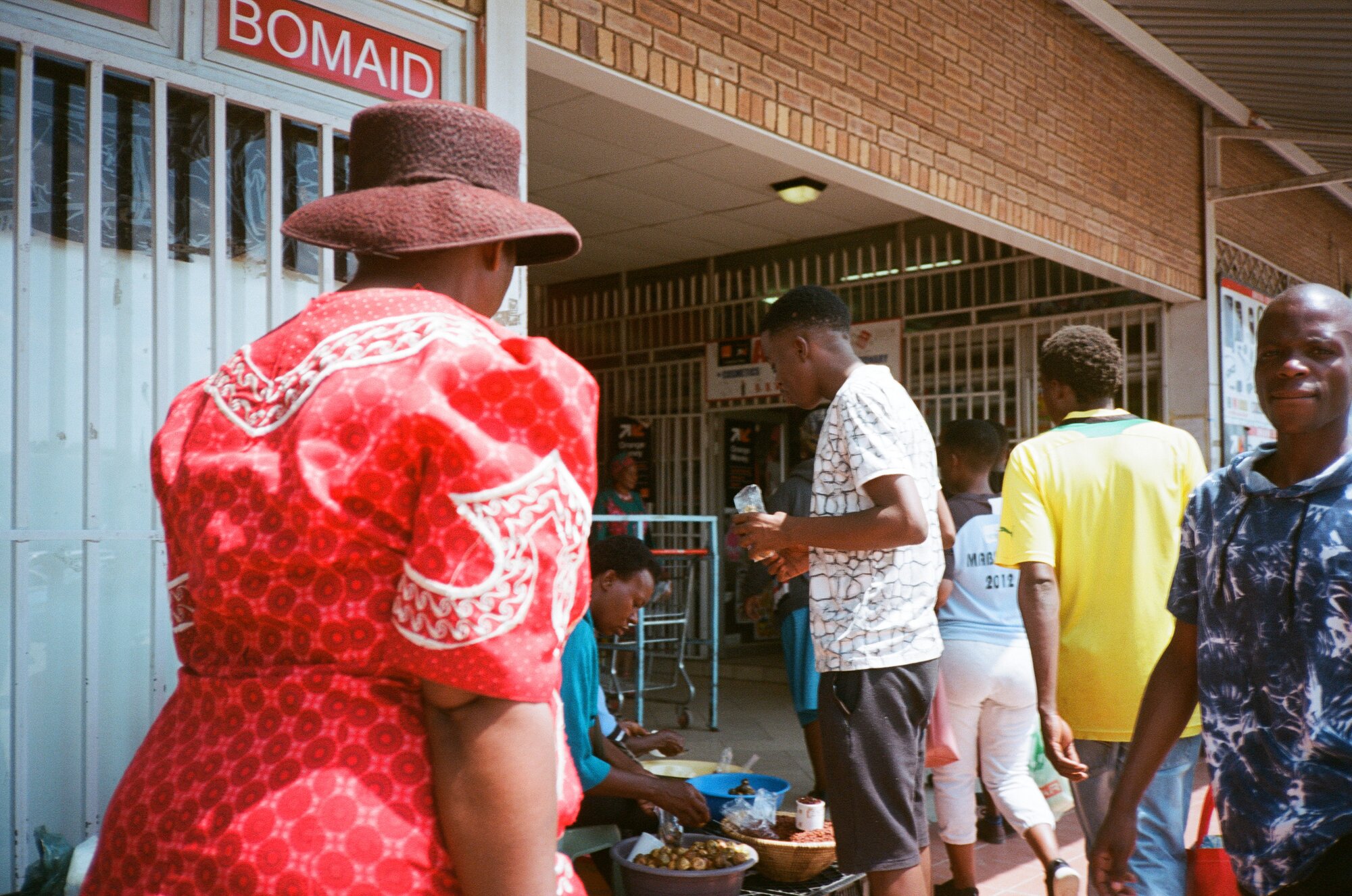 And meet a new friend near the markets who shows us some local fruit